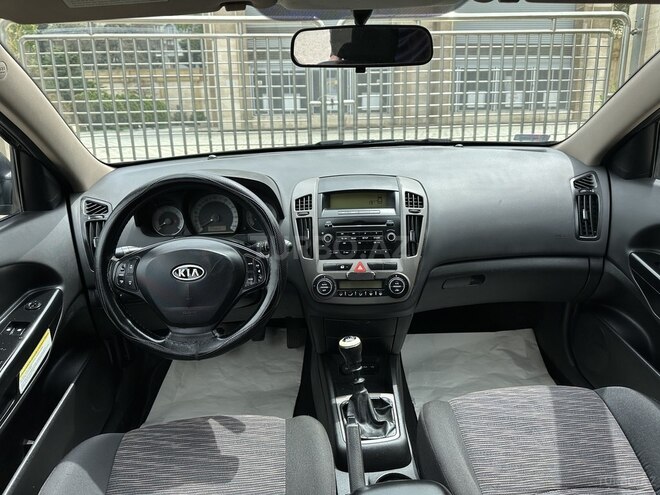 Kia Ceed SW-11