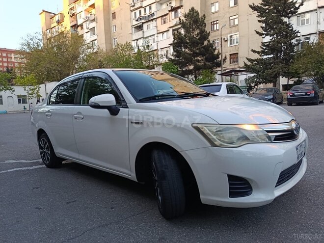 Toyota Corolla Axio-5