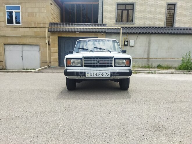 LADA (VAZ) 2107-1