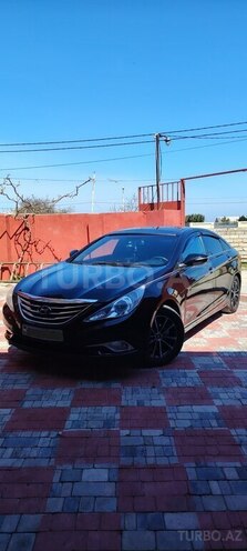 Hyundai Sonata-2