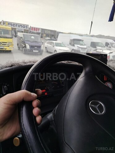 Mercedes Atego 1218-12