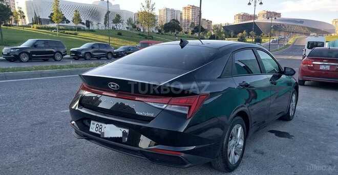 Hyundai Elantra-2