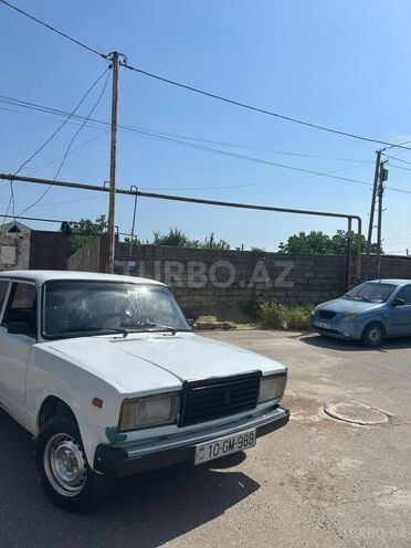 LADA (VAZ) 2107-1