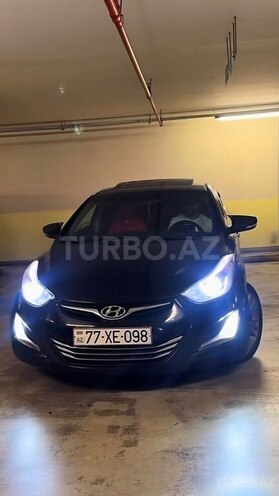 Hyundai Elantra-1