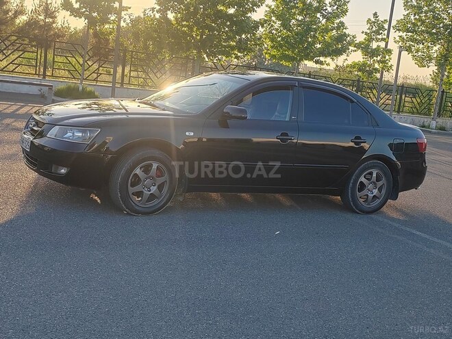 Hyundai Sonata-8