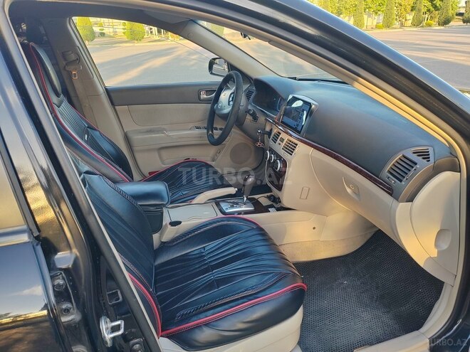 Hyundai Sonata-12