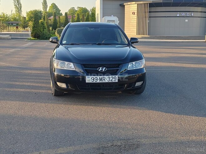 Hyundai Sonata-1