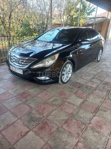 Hyundai Sonata-1