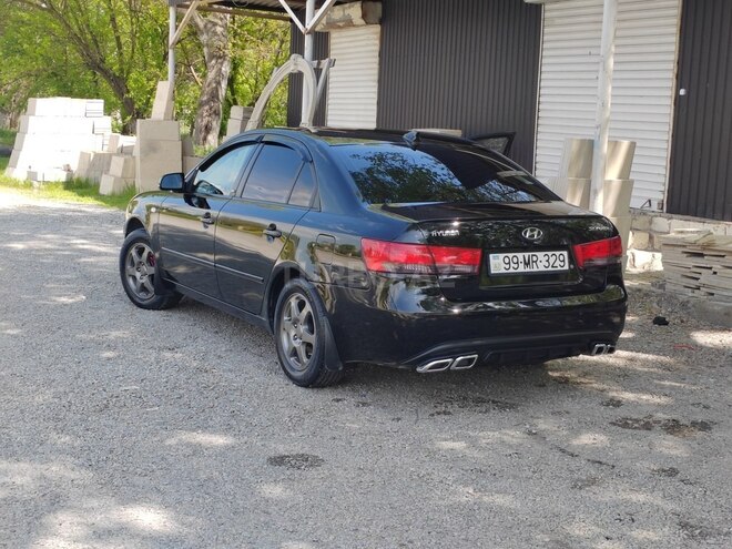 Hyundai Sonata-14
