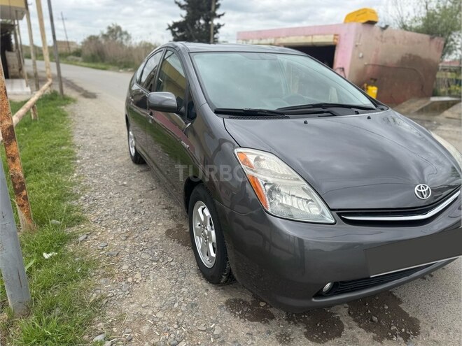 Toyota Prius-2