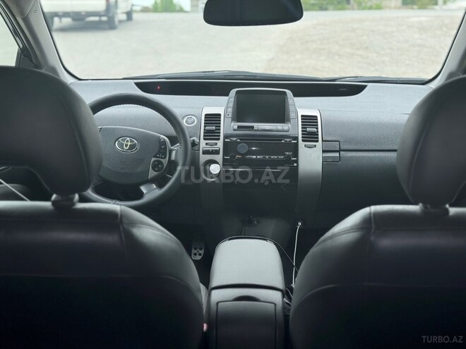 Toyota Prius-9
