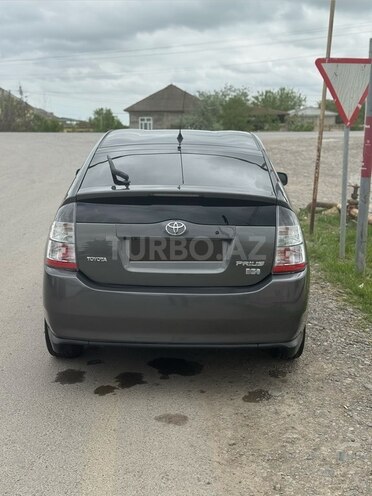 Toyota Prius-8