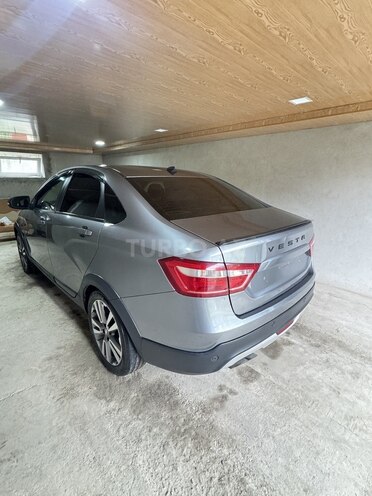 LADA (VAZ) Vesta-5