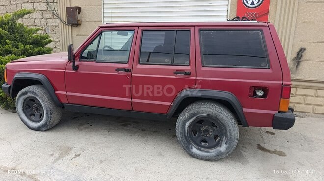 Jeep Cherokee-7