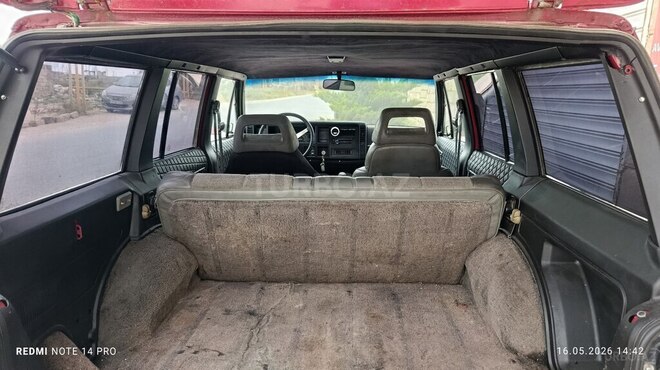 Jeep Cherokee-5