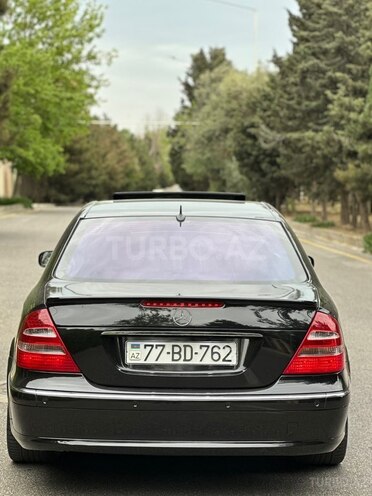 Mercedes E 240-8