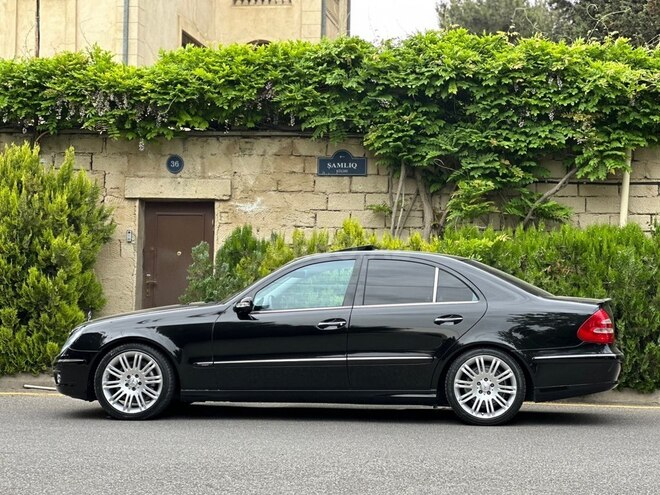 Mercedes E 240-6
