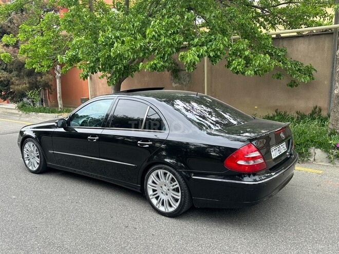 Mercedes E 240-7