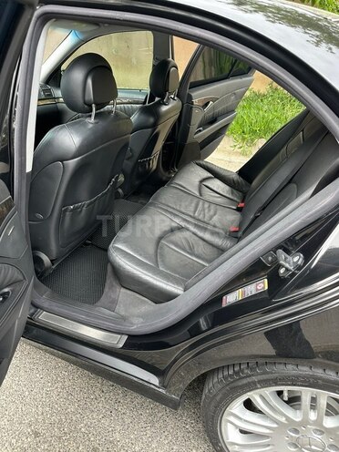 Mercedes E 240-14