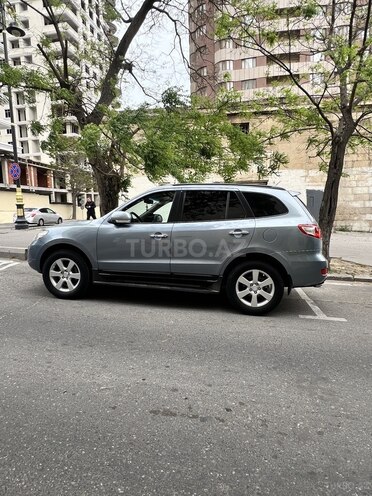 Hyundai Santa Fe-17