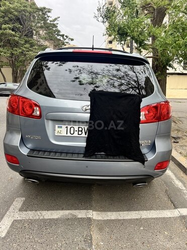Hyundai Santa Fe-13