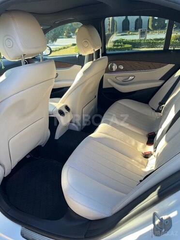 Mercedes E 300-5