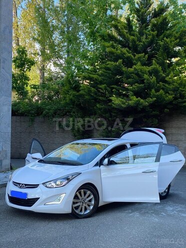 Hyundai Avante-3