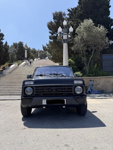 LADA (VAZ) Niva-1