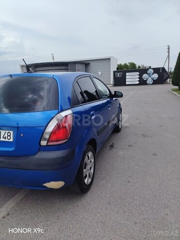 Kia Rio-4