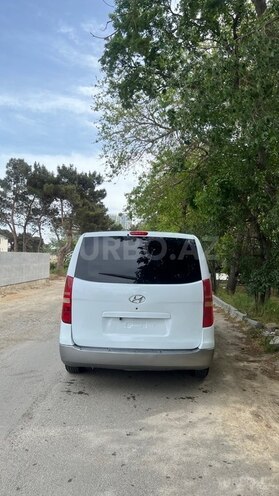 Hyundai H-1-4