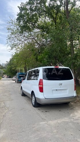 Hyundai H-1-5