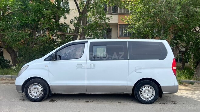 Hyundai H-1-10