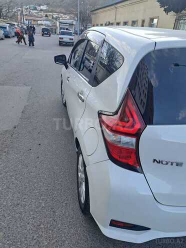 Nissan Note-5