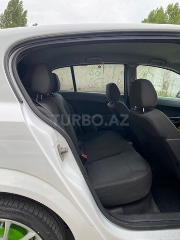 Opel Astra-10