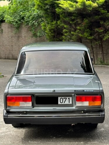 LADA (VAZ) 2107-4