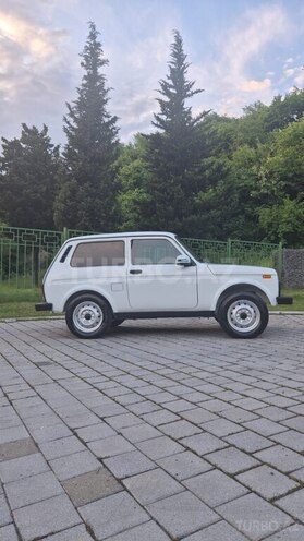 LADA (VAZ) Niva-6
