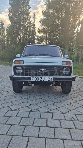 LADA (VAZ) Niva-9