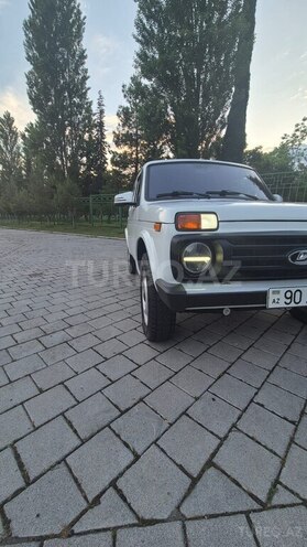 LADA (VAZ) Niva-16