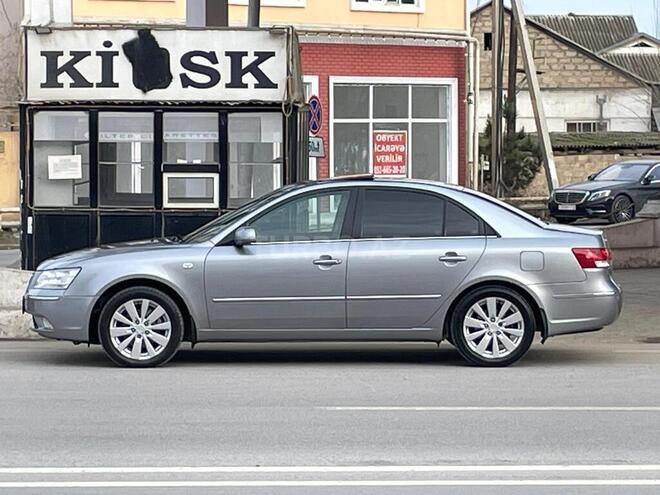 Hyundai Sonata-14