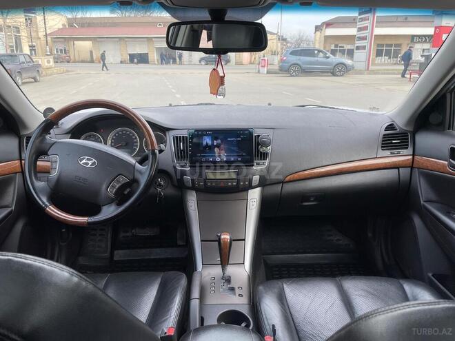 Hyundai Sonata-11