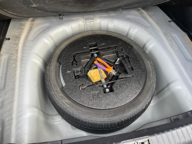 Hyundai Sonata-8