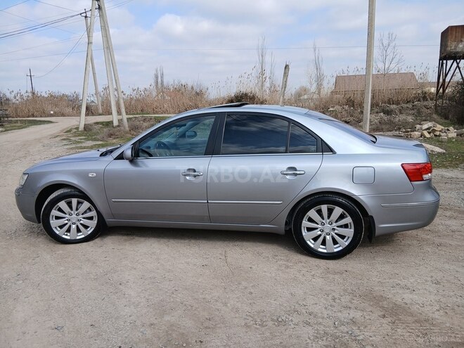Hyundai Sonata-5
