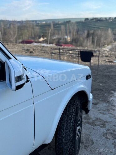 LADA (VAZ) Niva-9