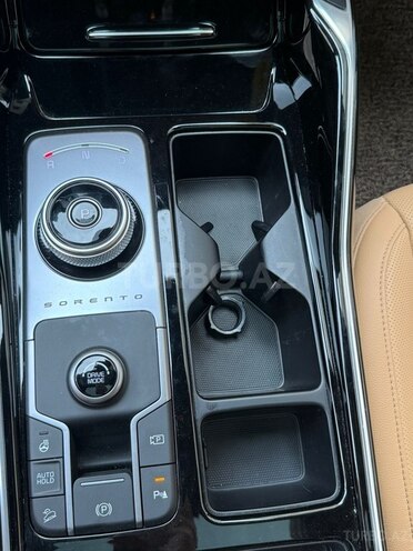 Kia Sorento-13