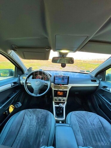 Opel Astra-12