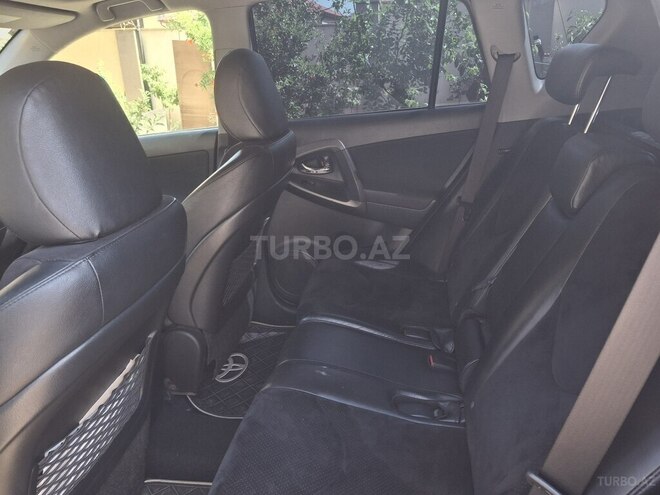 Toyota RAV4-2
