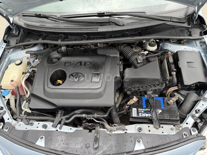 Toyota Corolla-8