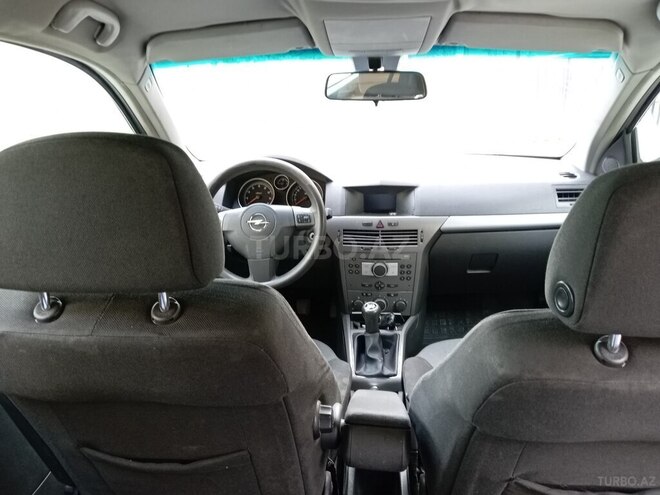 Opel Astra-7