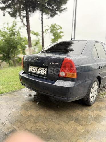 Hyundai Accent-7