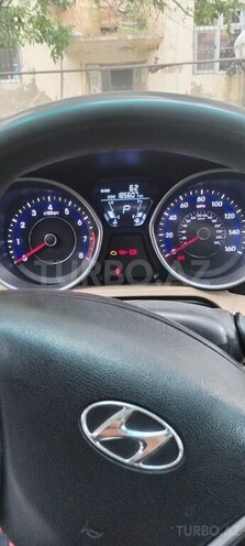 Hyundai Elantra-7